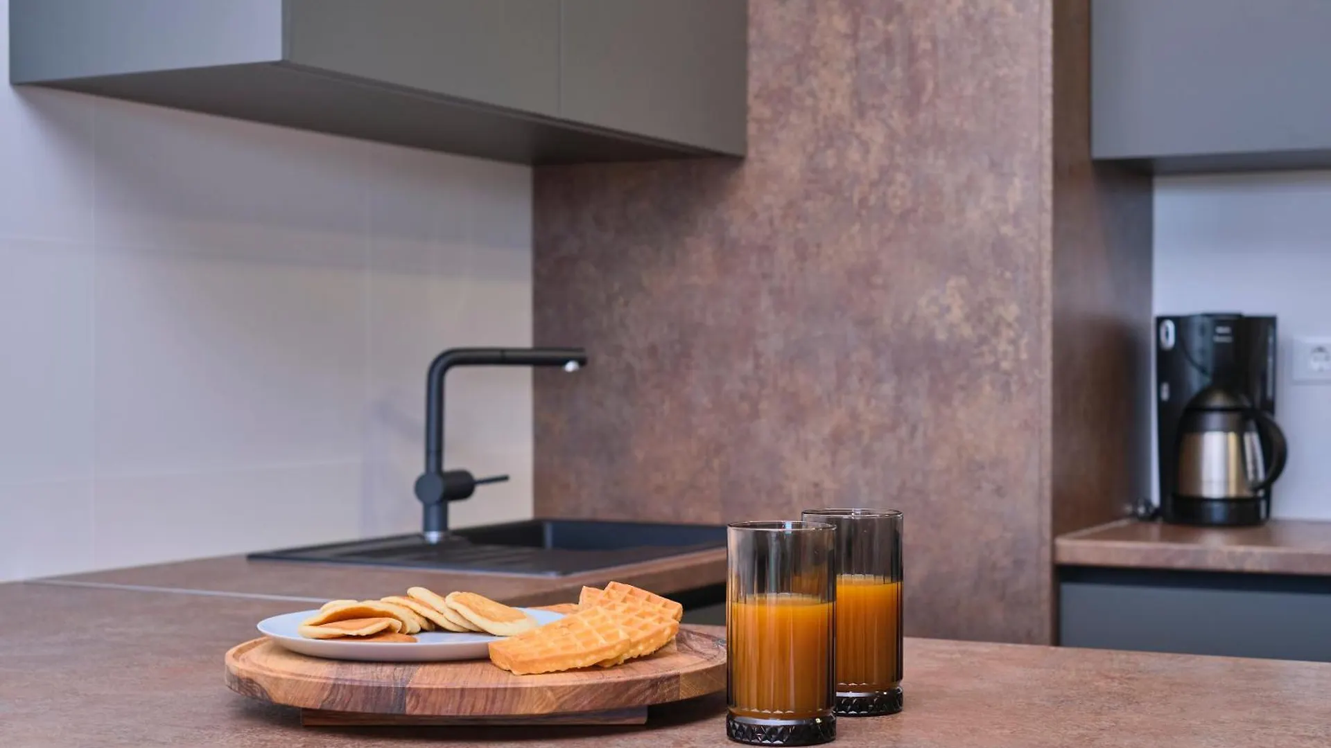 Tropic Night Apartment By Litto Split